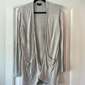 Light weight sweater